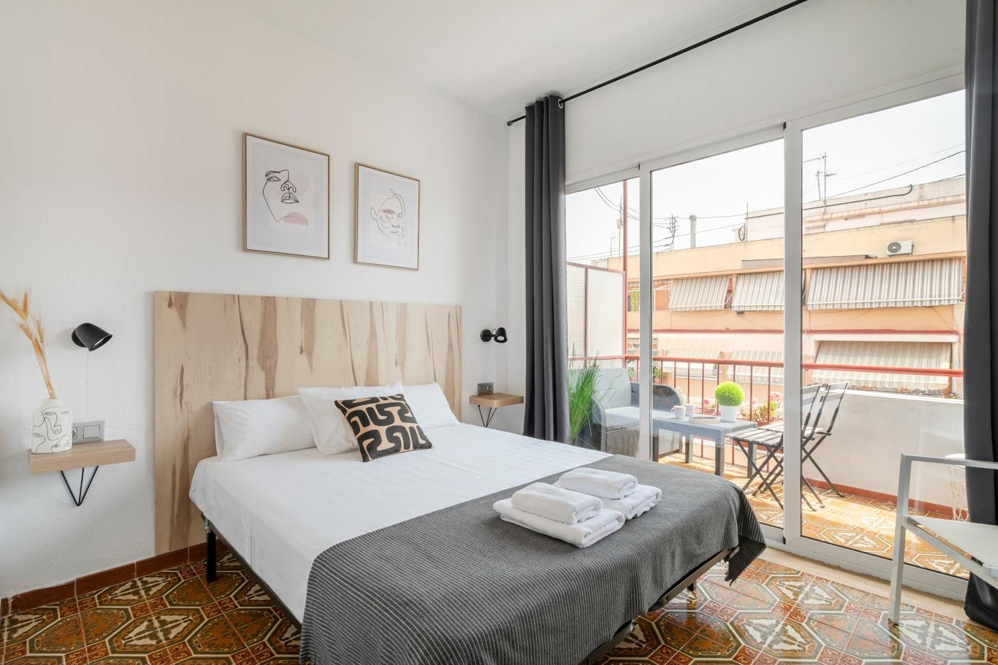 Casa Mila Sv19 Guesthouse Alicante Luaran gambar